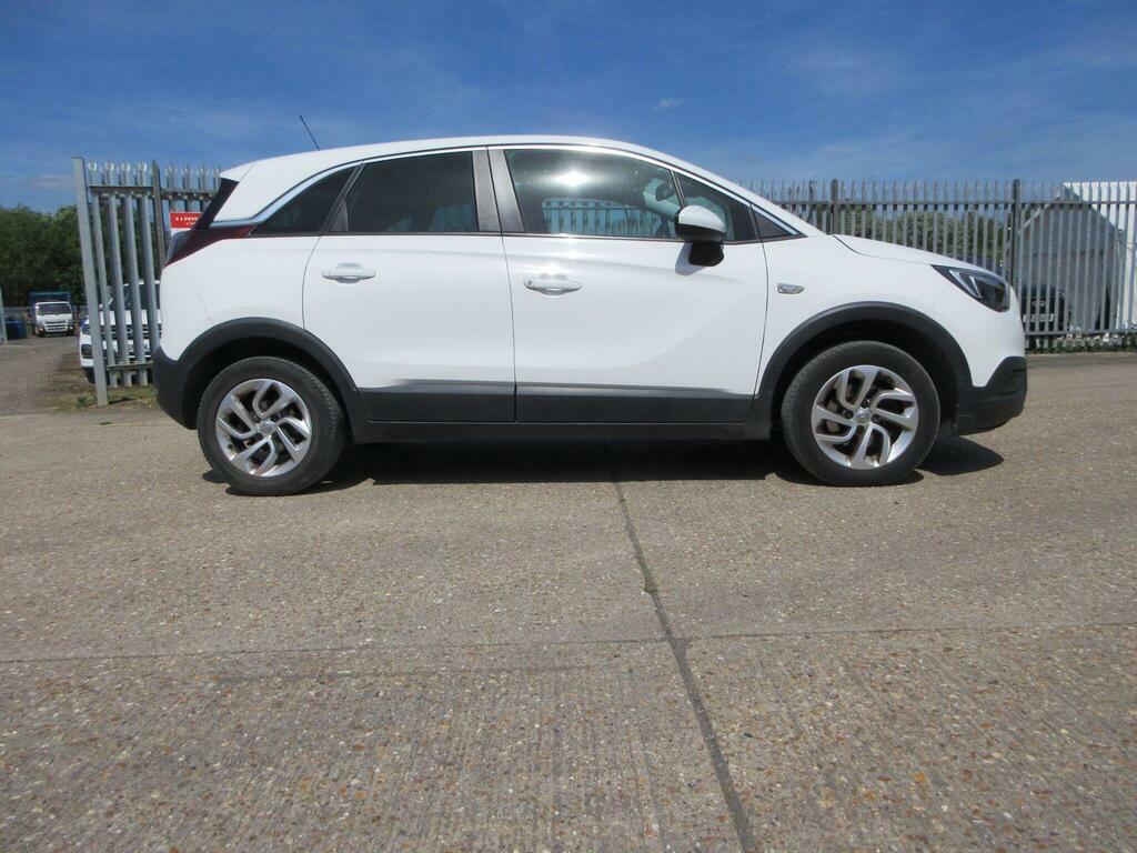 Vauxhall Crossland X 1.2 Turbo Business Edition Nav Euro 6 S S NU70WXC White #4