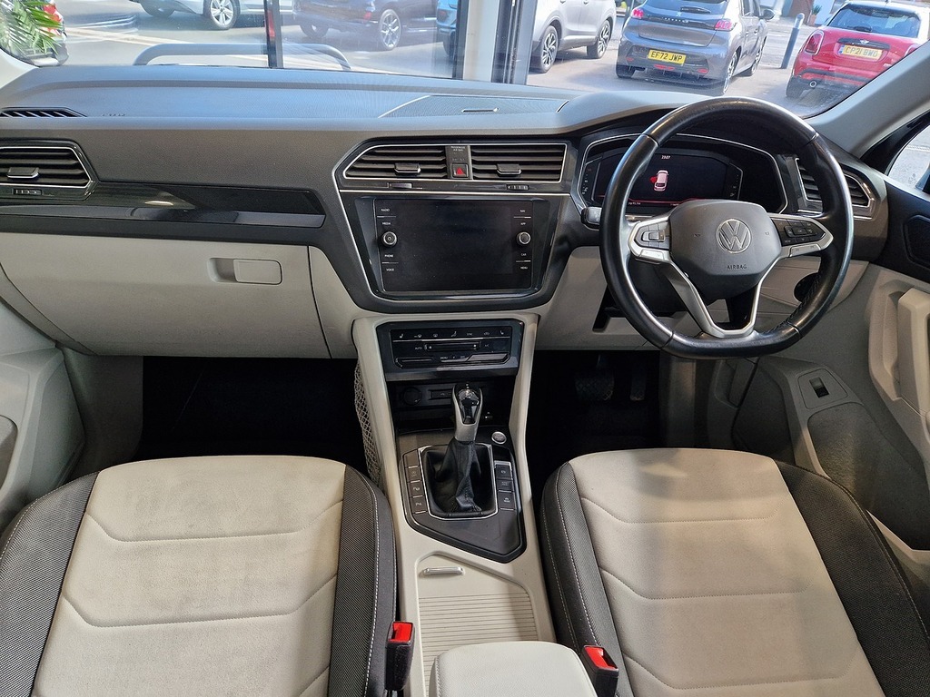 Volkswagen Tiguan Tsi Elegance WP70OEA Black #4