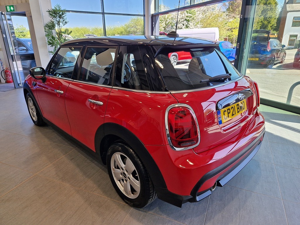 Mini Hatch Cooper Classic CP21BWO Red #3