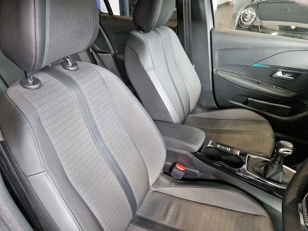 Peugeot 208 Puretech Allure Premium EF72JWP Grey #4