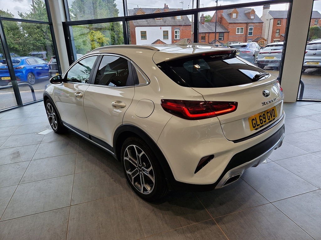 Kia Xceed T-gdi 3 GL69GVO White #3
