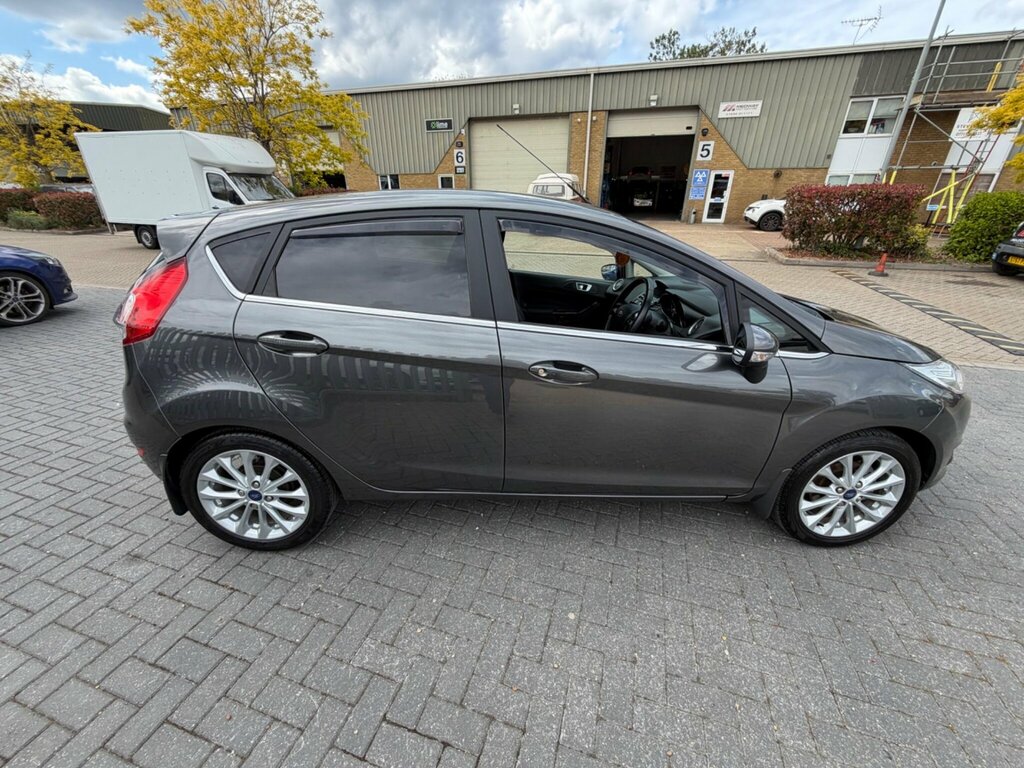 Ford Fiesta 1.0T Ecoboost Titanium X Powershift Euro 6 LF17CYV Grey #2