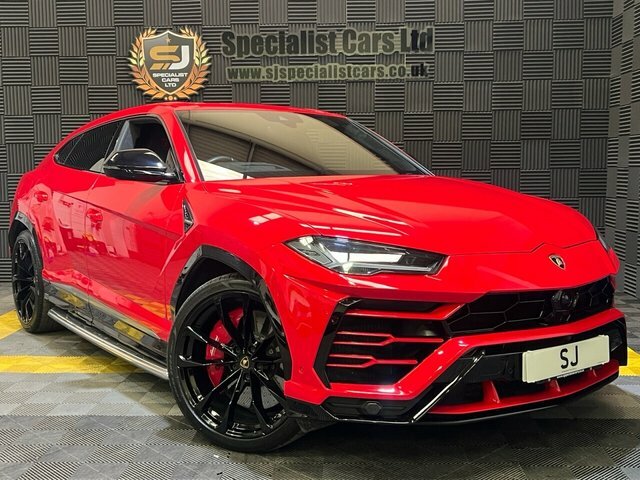 Lamborghini Urus Estate Red