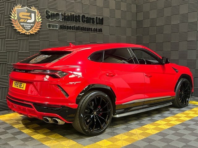 Lamborghini Urus Estate YR19BEJ Red #6