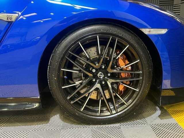 Nissan GT-R Prestige Gold #9