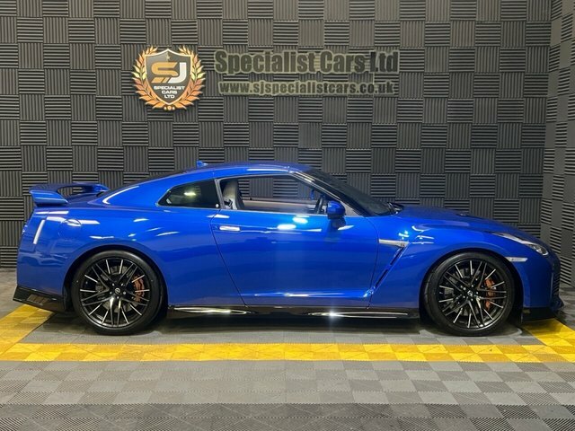 Nissan GT-R Coupe Blue #2