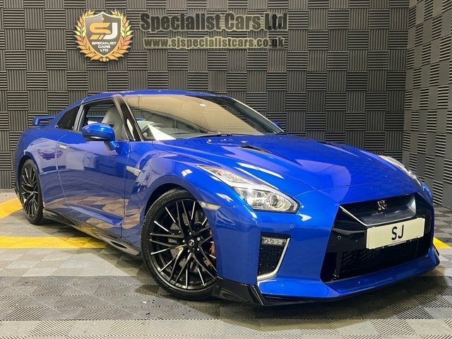 Nissan GT-R Coupe Blue