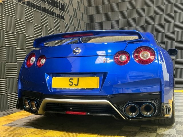Nissan GT-R Coupe Blue #4
