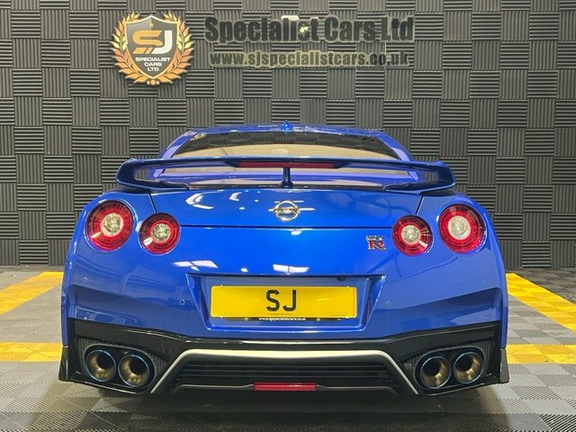 Nissan GT-R Prestige Gold #17