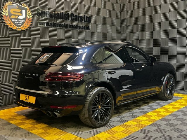 Porsche Macan Suv MV18TZK Black #3