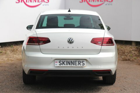 Volkswagen Passat 2.0 Tdi Se-l GJ70RCF White #5