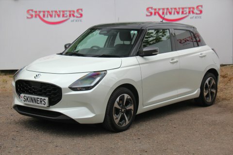 Suzuki Swift Ultra White #3