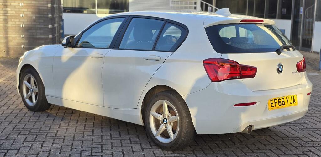 BMW 1 Series 1.5 116D Se Hatchback Euro 6 S EF66YJA White #5