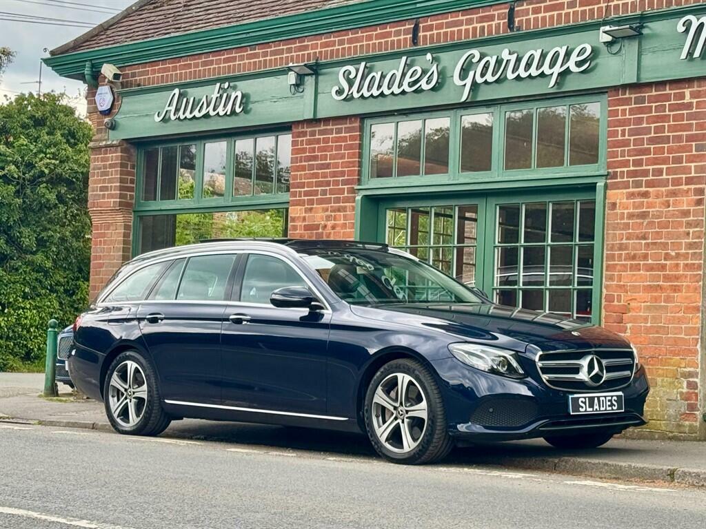 Mercedes-Benz E Class Se Blue #3