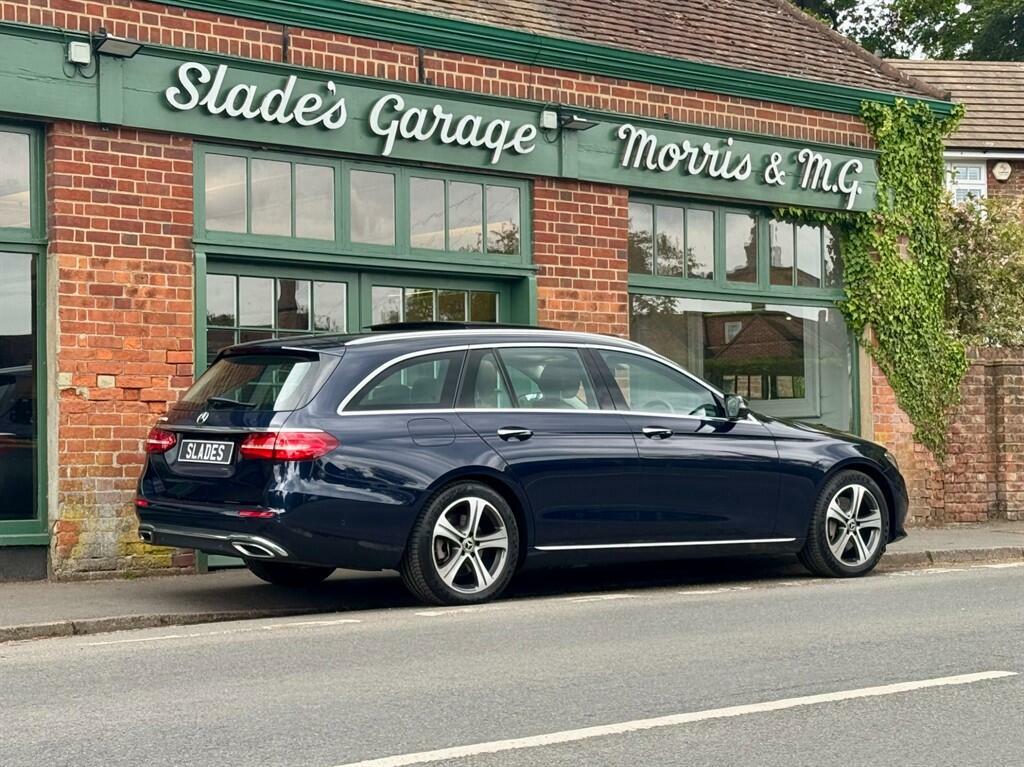 Mercedes-Benz E Class Se Blue #2