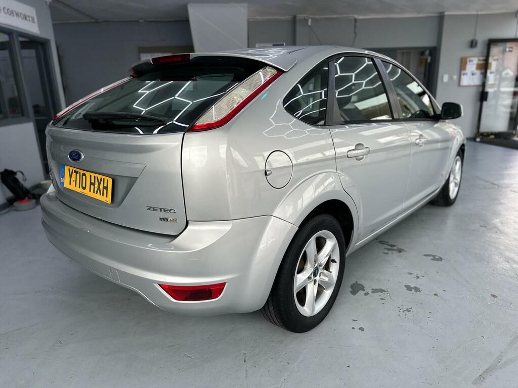 Ford Focus Hatchback 1.6 Tdci Dpf Zetec 201010 YT10HXH Silver #5