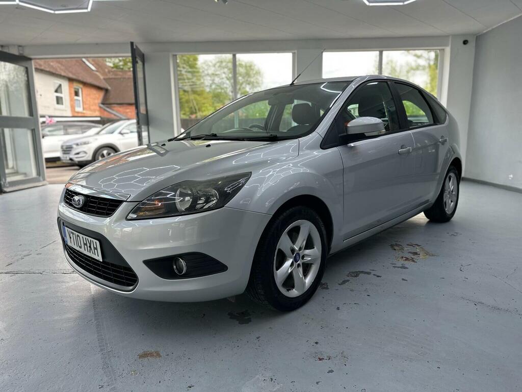Ford Focus Hatchback 1.6 Tdci Dpf Zetec 201010 Silver