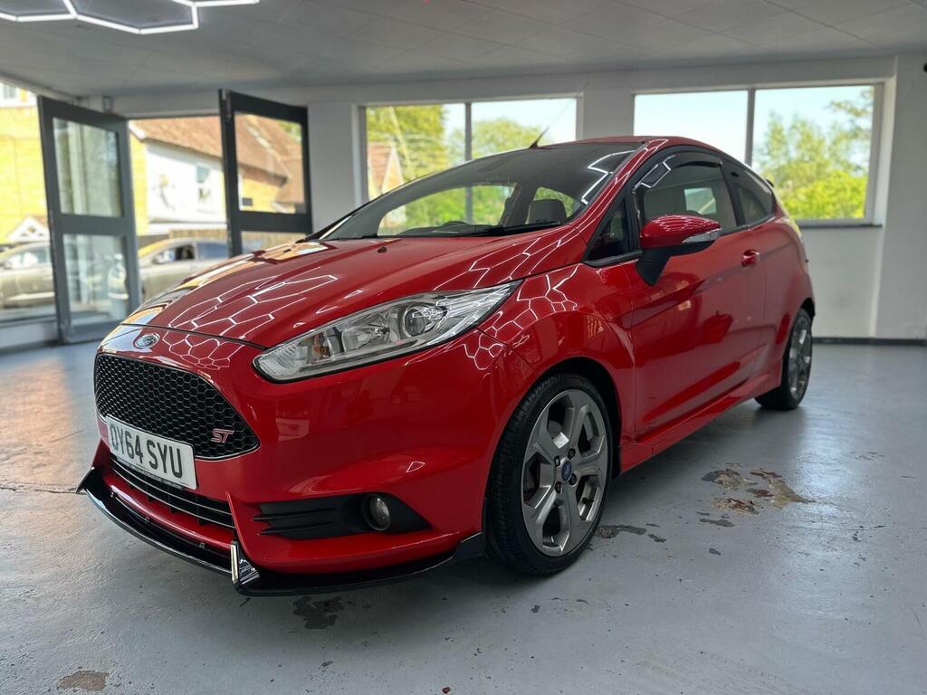 Ford Fiesta Hatchback 1.6T Ecoboost St-3 Euro 5 Ss 201 Red