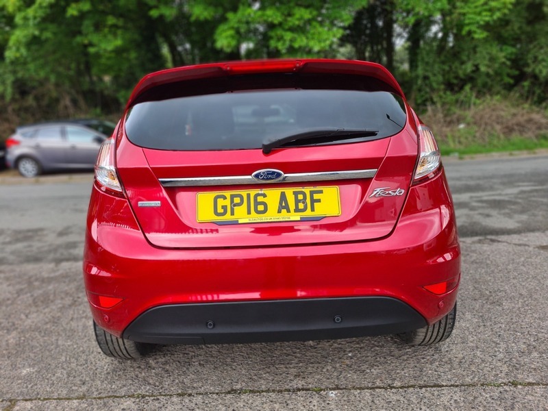 Ford Fiesta Titanium Red #5