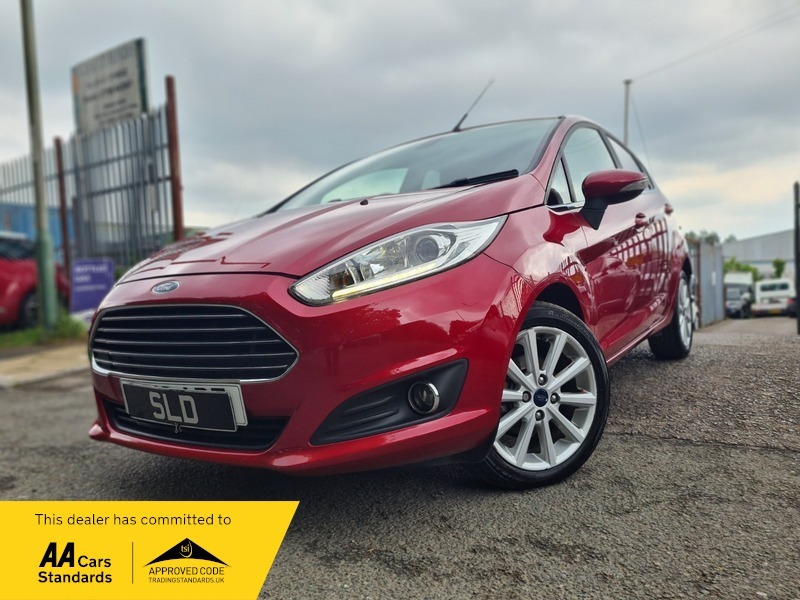 Ford Fiesta Titanium Red