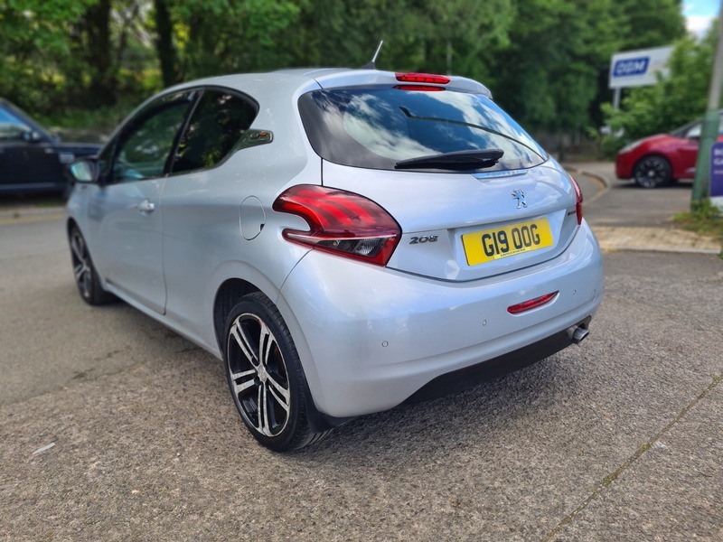 Peugeot 208 Blue Hdi Gt Line Silver #6