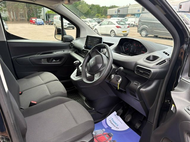 Peugeot Partner Professional Premium L1 1.5 FT72OCV Black #6