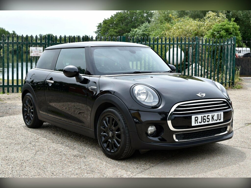 Mini Hatch 1.5 Cooper D Hatchback Euro 6 S RJ65KJU Black #2