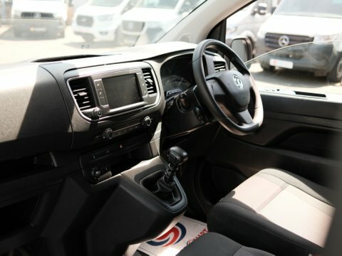 Vauxhall Vivaro L2h1 F2900 Prime KS73HYW White #2