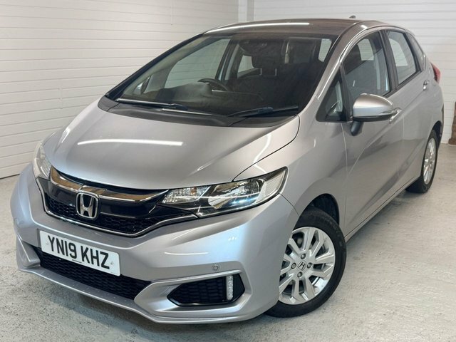 Honda Jazz 1.3 I-vtec Se Navi Hatchback Eur YN19KHZ Silver #2