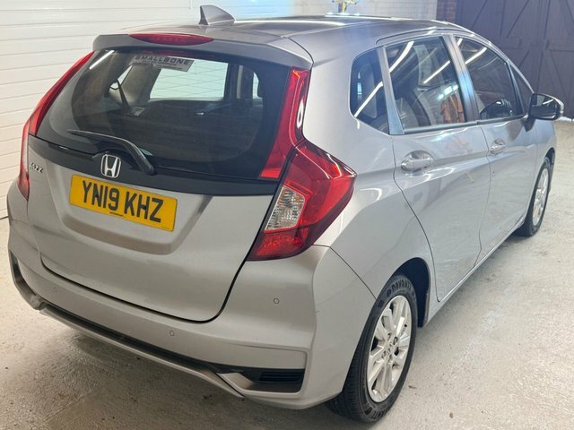 Honda Jazz 1.3 I-vtec Se Navi Hatchback Eur YN19KHZ Silver #4