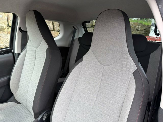 Citroen C1 2018 1.2 Puretech Flair Hatchback Manua MF18HGJ Black #6