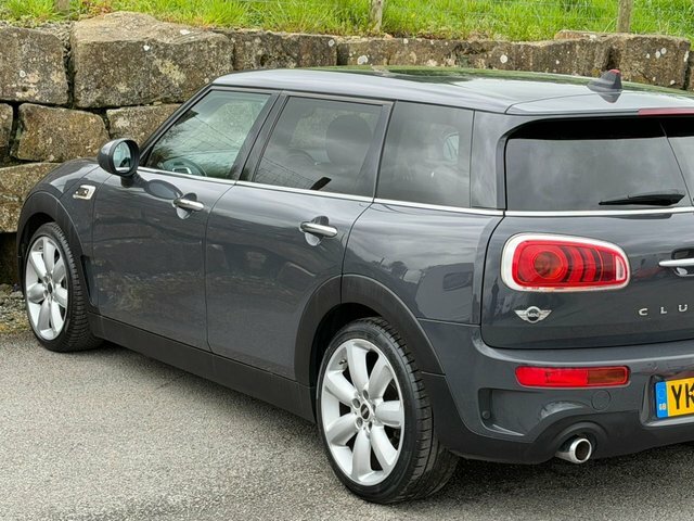 Mini Clubman Estate Green #25