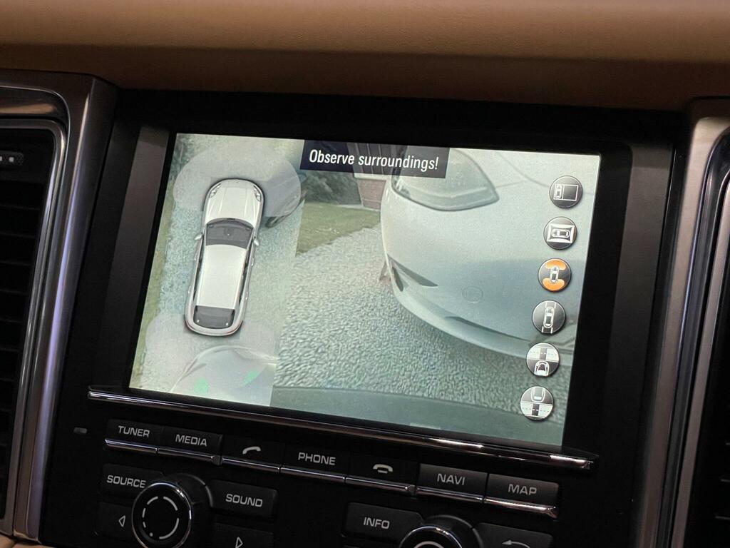 Porsche Macan Petrol LF15JXB #4