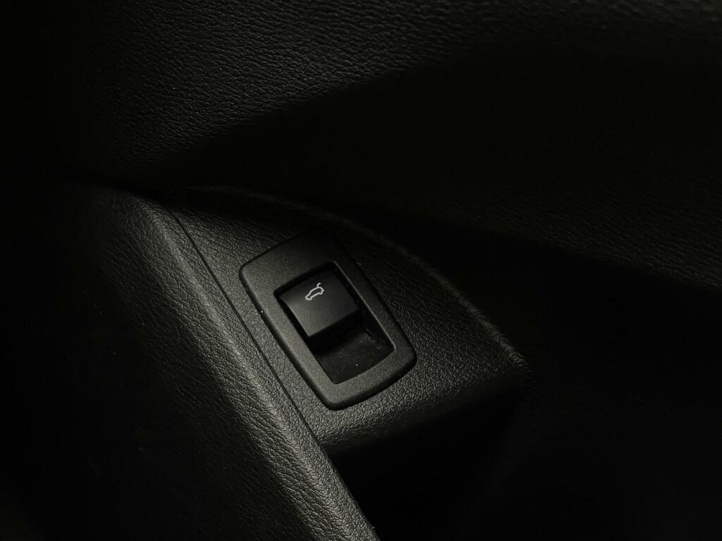 BMW X1 Petrol HL21TFA #6
