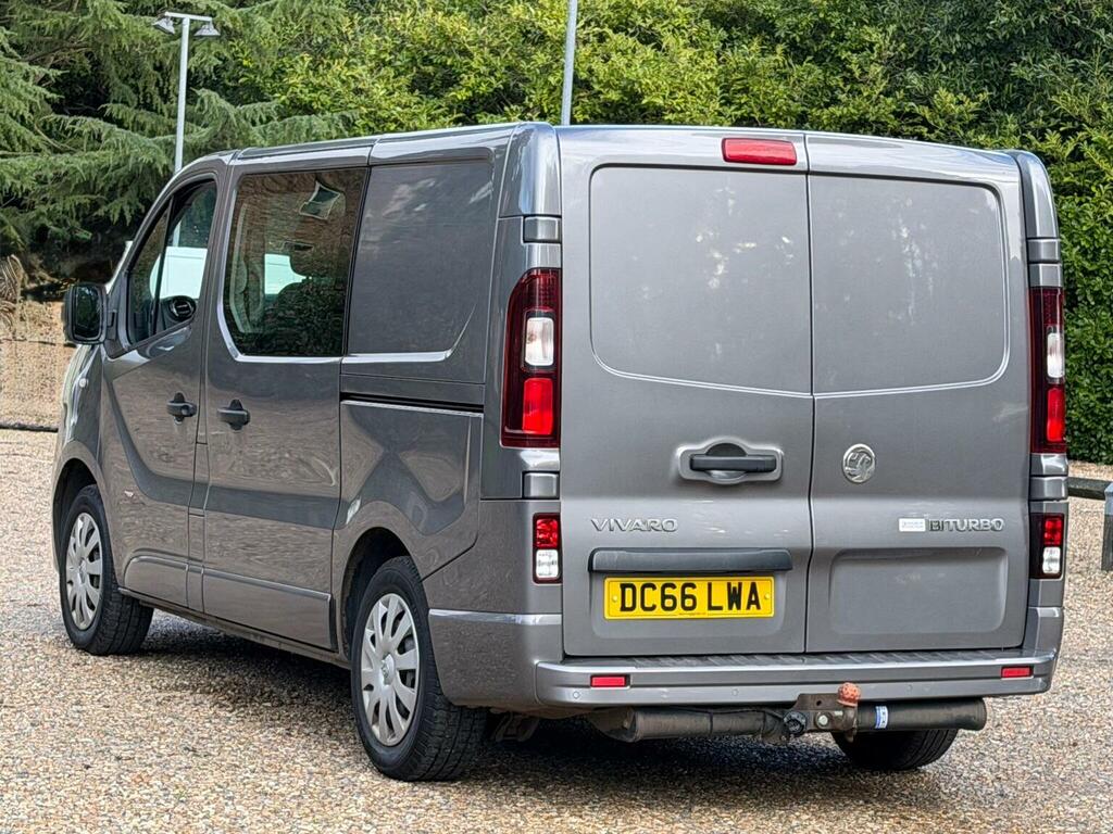 Vauxhall Vivaro Combi Van 1.6 Cdti 2900 Biturbo Sportive Crew Van DC66LWA Grey #4
