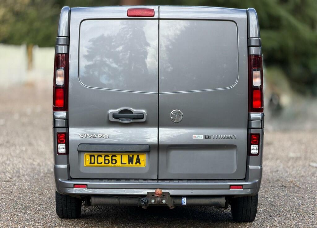 Vauxhall Vivaro Combi Van 1.6 Cdti 2900 Biturbo Sportive Crew Van DC66LWA Grey #5