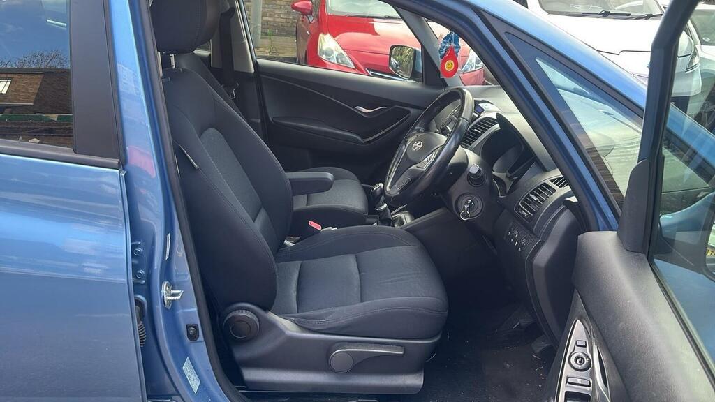 Hyundai Ix20 Hatchback 1.4 Style Euro 5 Ss 201363 Blue #6