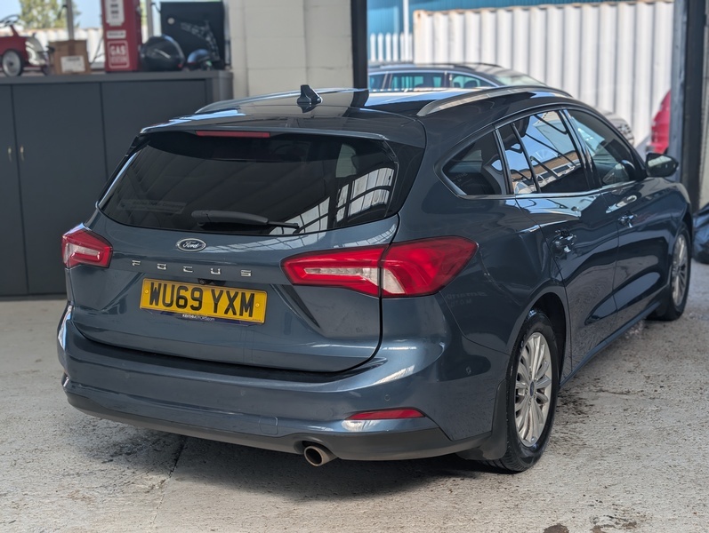 Ford Focus Titanium Blue #6