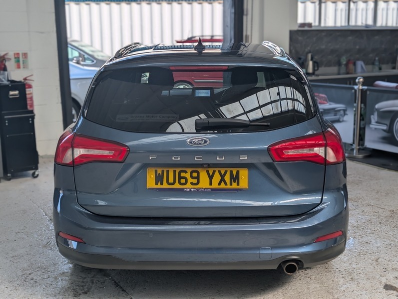 Ford Focus Titanium Blue #4