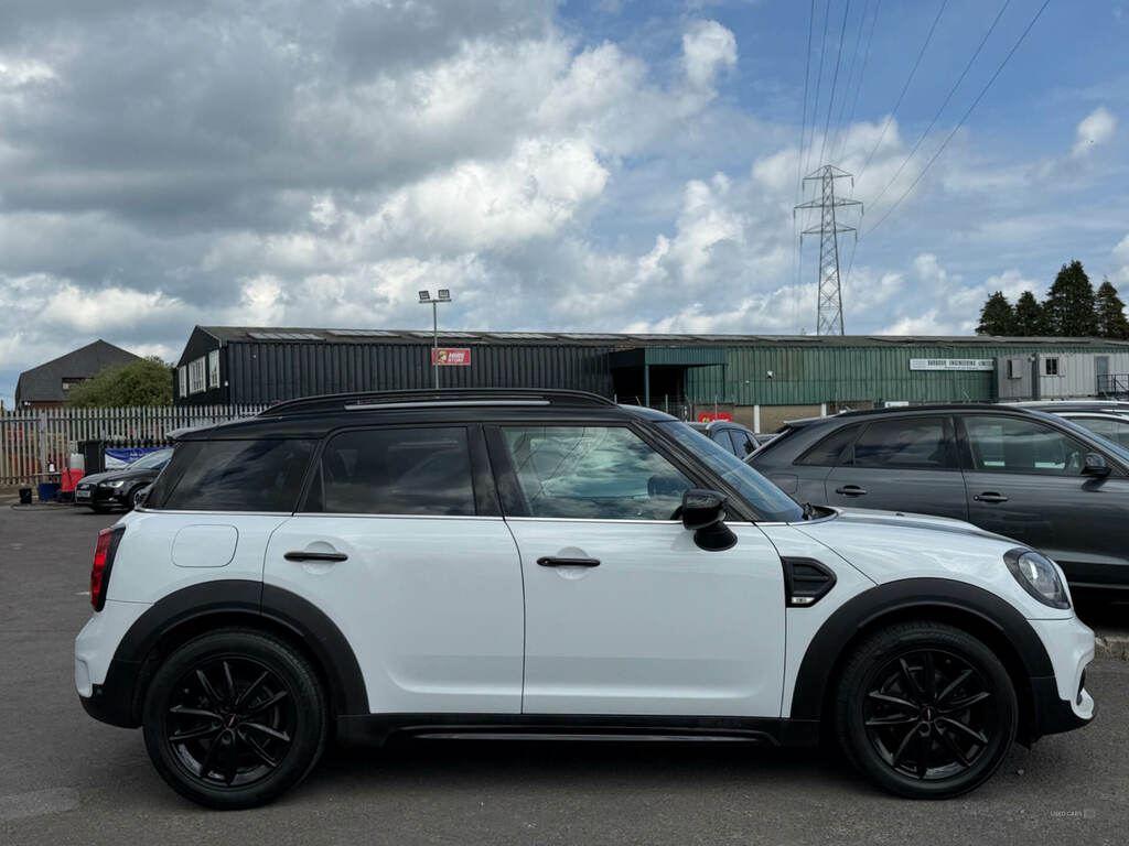 Mini Countryman 2.0 Cooper D Sport PGZ4363 White #3