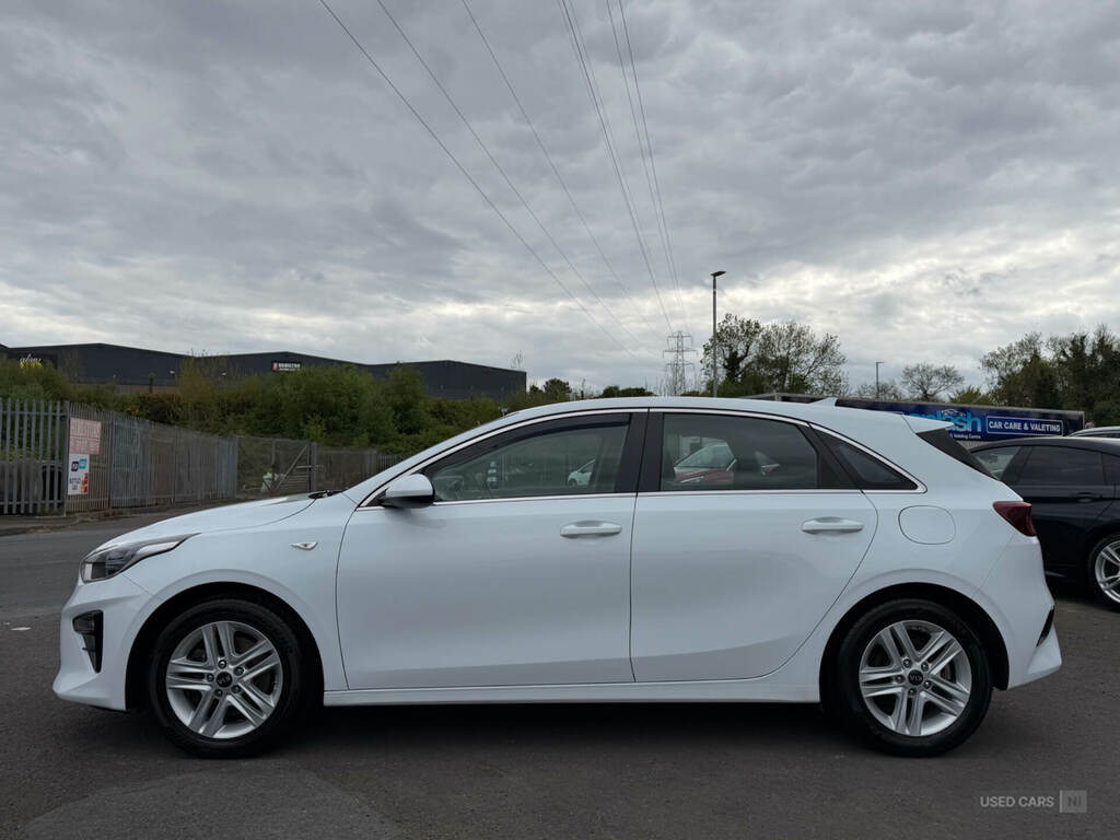 Kia Ceed 1.0T Gdi Isg 2 E14MLL White #5
