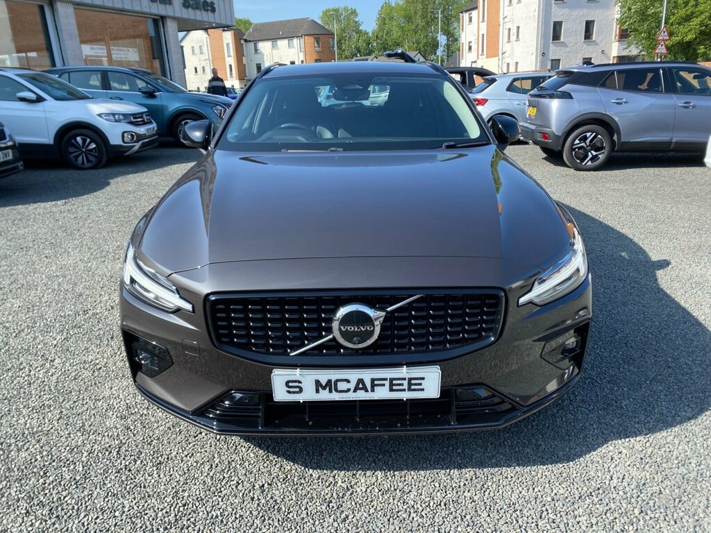 Volvo V60 2.0 B3 Mhev Plus Dct Euro 6 Ss YGZ5913  #2