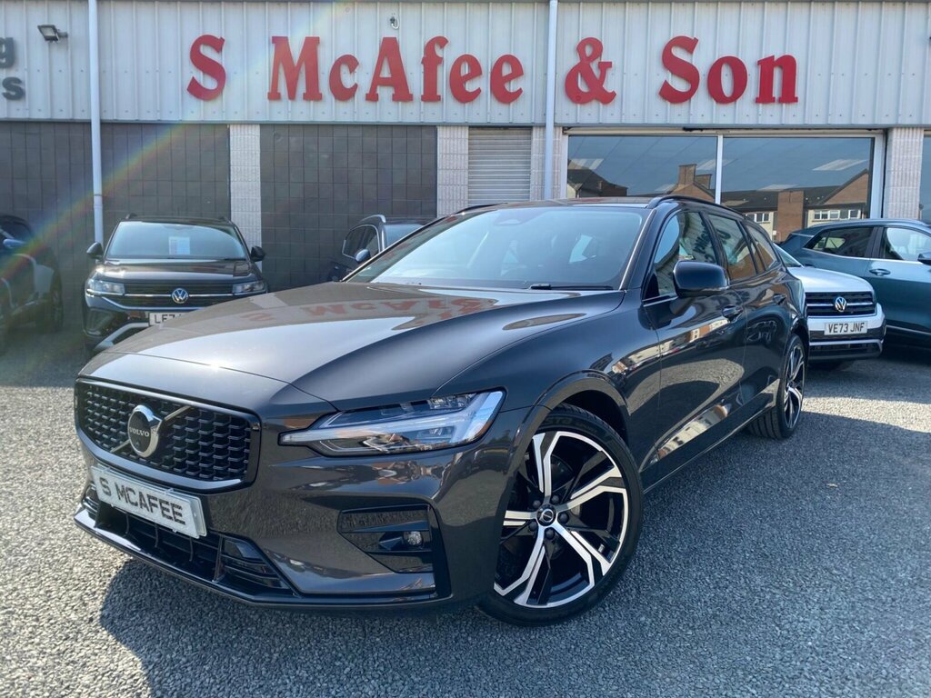 Volvo V60 2.0 B3 Mhev Plus Dct Euro 6 Ss