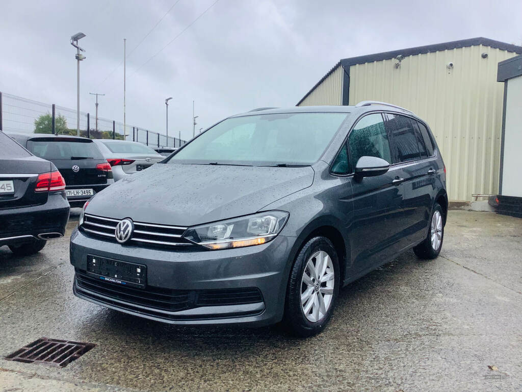 Volkswagen Touran 1.6 Tdi 115 Se Dsg Grey #4