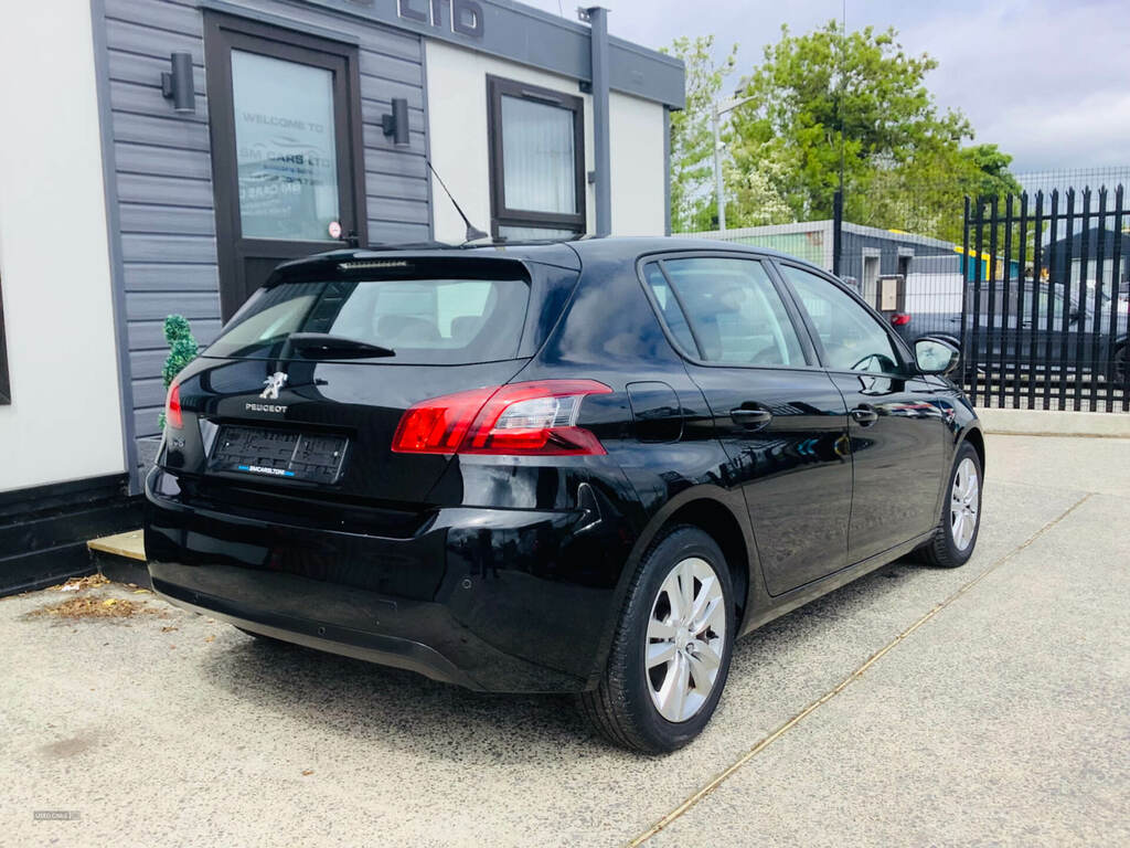 Peugeot 308 1.6 Bluehdi 100 Active Black #3