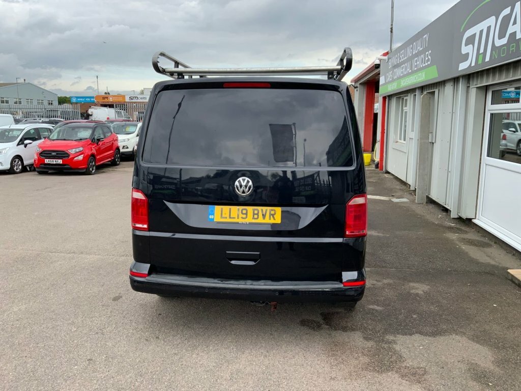Volkswagen Transporter 2L Highline LL19BVR Black #5