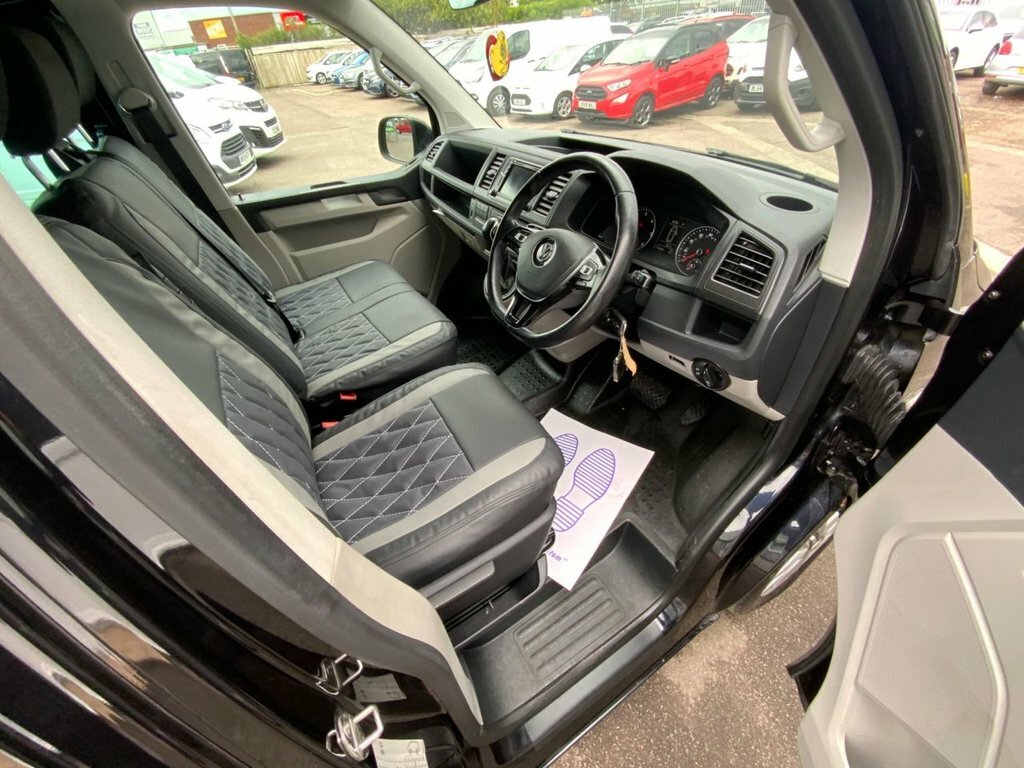 Volkswagen Transporter 2L Highline LL19BVR Black #3