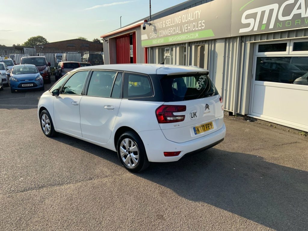 Citroen Grand C4 Picasso 1.6L Touch Edition KT17FEV White #2