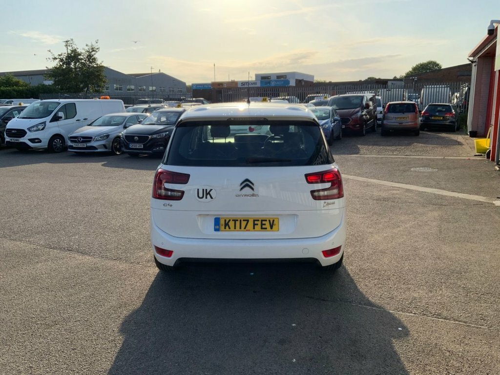 Citroen Grand C4 Picasso 1.6L Touch Edition KT17FEV White #3