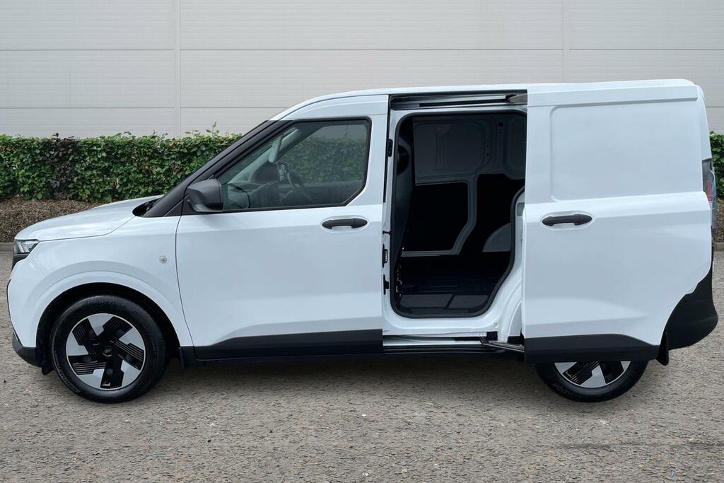 Ford Transit Courier 100Kw 43Kwh Trend Van RX25OCZ White #3